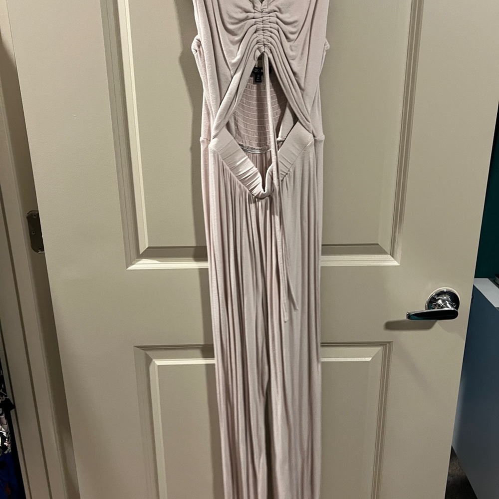 Elegant Cream Sleeveless Jumpsuit